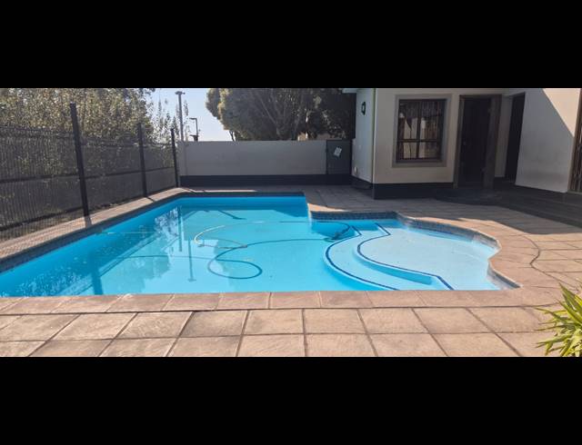 2 BEDROOM APARTMENT FOR SALE IN NOORDWYK